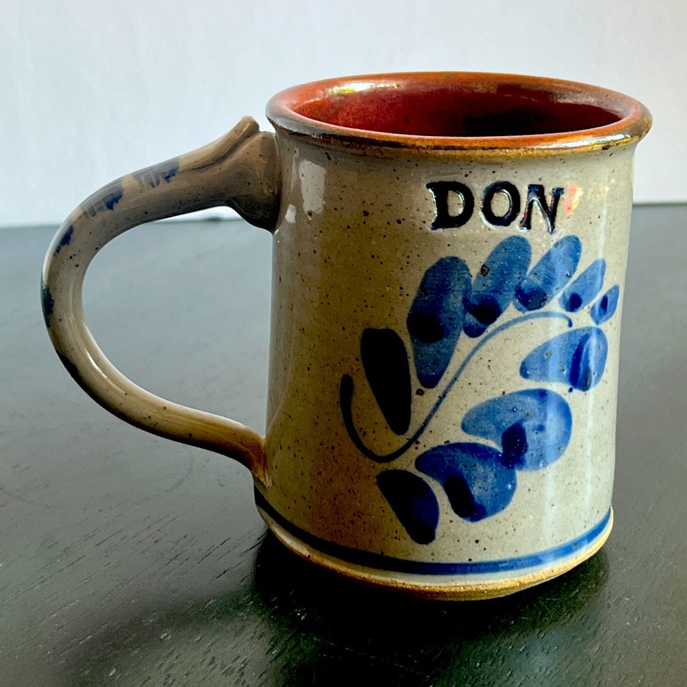 VTG DON HARVEY Salt Glazed Stoneware Studio Pottery Mug. Handmade Artist Signed